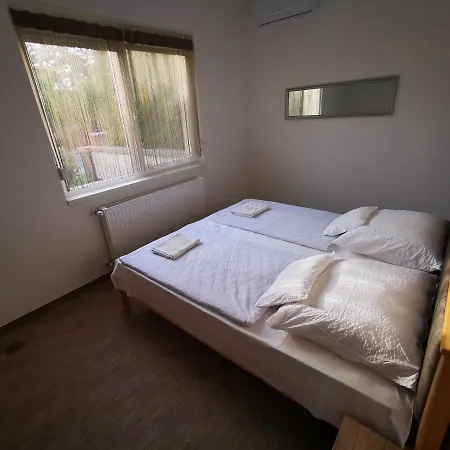 Ferienhaus Mate House *