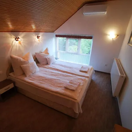 Máté House Сasa de vacaciones Gyula