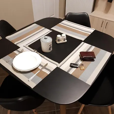 Mate House Case de vacanță