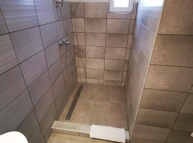 Mate House Case de vacanță Jula