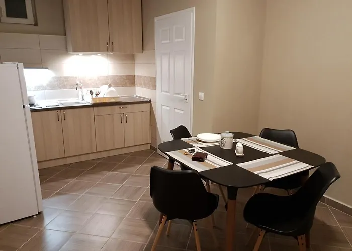 Mate House