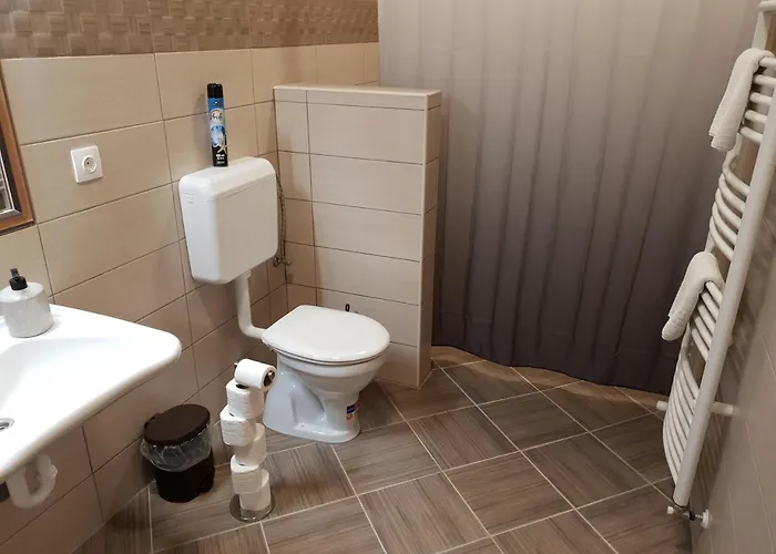 Mate House Case de vacanță Jula